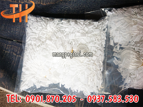 Dây dù treo nhãn mác