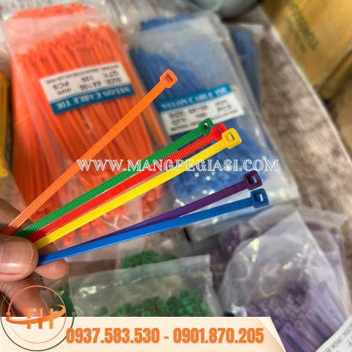 Dây rút có đầu khoá chắc chấn Dây rút có đầu khoá chắc chấn