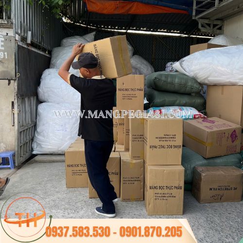 Giao 100 màng bọc thực phẩm trước Tết ảnh 4 Giao 100 màng bọc thực phẩm trước Tết ảnh 4