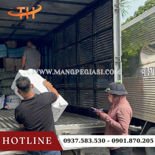 Hoạt động giao băng keo các loại diễn ra mỗi ngày tại Thu Hồng Hoạt động giao băng keo các loại diễn ra mỗi ngày tại Thu Hồng