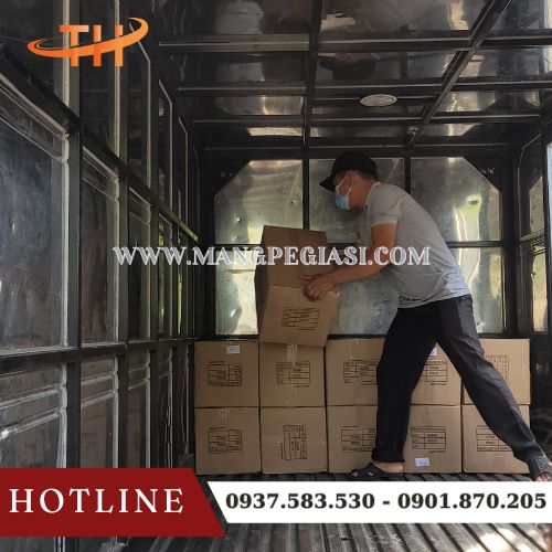 Giao hàng màng PE tận nơi cho khách sỉ đặt số lượng lớn Giao hàng màng PE tận nơi cho khách sỉ đặt số lượng lớn