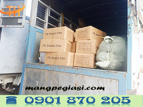 Hình ảnh giao màng Pe cho khách Tỉnh