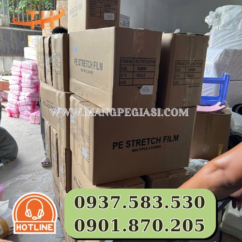 Giao màng PE cho khách mỗi ngày tại Thu Hồng Giao màng PE cho khách mỗi ngày tại Thu Hồng