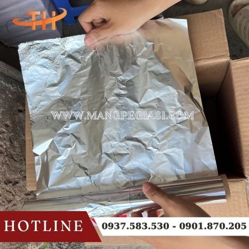 Giấy bạc nướng giúp thực phẩm chín đều, mộng nước, thơm ngon Giấy bạc nướng giúp thực phẩm chín đều, mộng nước, thơm ngon
