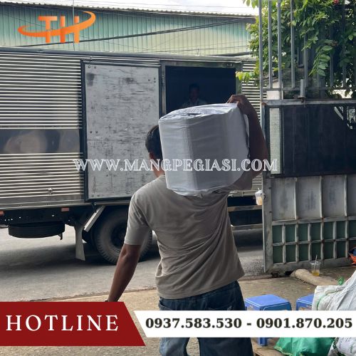 Hoạt động giao băng keo diễn ra mỗi ngày tại kho sỉ Thu Hồng Hoạt động giao băng keo diễn ra mỗi ngày tại kho sỉ Thu Hồng