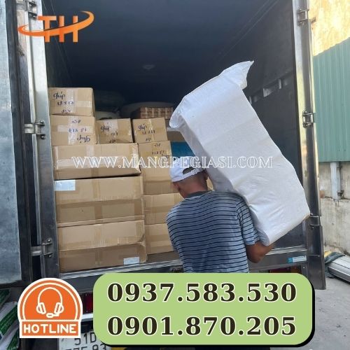 Hoạt động giao băng keo mỗi ngày tại Thu Hồng Hoạt động giao băng keo mỗi ngày tại Thu Hồng