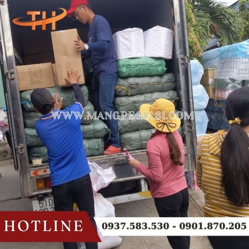 Hoạt động lên đơn giao hàng diễn ra mỗi ngày tại Thu Hồng Hoạt động lên đơn giao hàng diễn ra mỗi ngày tại Thu Hồng