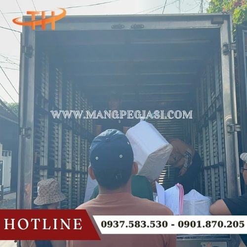 Hoạt động xuất kho băng keo dán nền giá sỉ cho khách Hoạt động xuất kho băng keo dán nền giá sỉ cho khách
