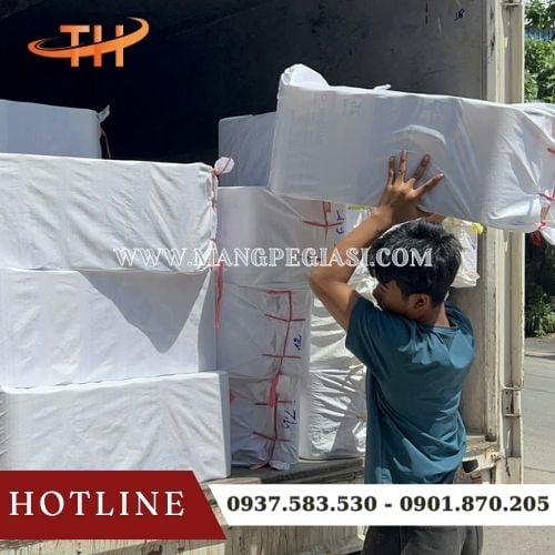 Hoạt động xuất kho băng keo giao sỉ mỗi ngày Hoạt động xuất kho băng keo giao sỉ mỗi ngày