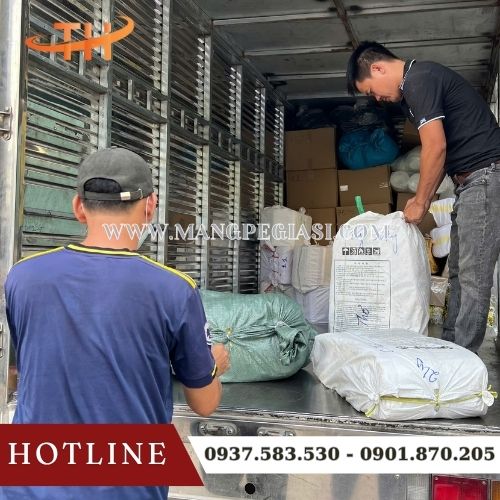 Hoạt động xuất kho băng keo giao tận nơi mỗi ngày tại Thu Hồng Hoạt động xuất kho băng keo giao tận nơi mỗi ngày tại Thu Hồng