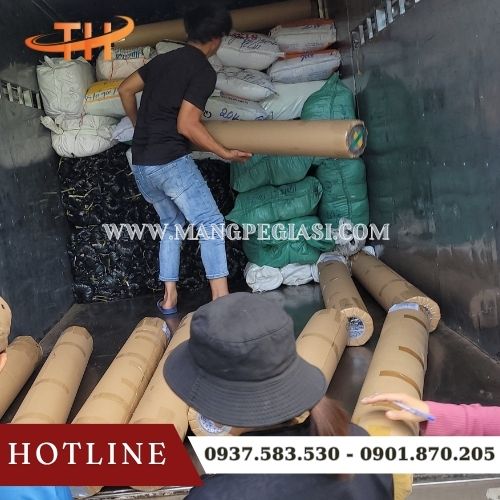 Hoạt động xuất kho màng bảo vệ giao sỉ tại Thu Hồng Hoạt động xuất kho màng bảo vệ giao sỉ tại Thu Hồng