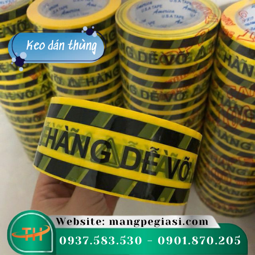 Cuộn băng keo dán thùng siêu dính