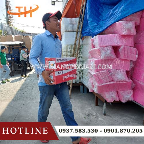 Lên hàng giấy bạc chính hãng giao tận nơi cho khách Lên hàng giấy bạc chính hãng giao tận nơi cho khách