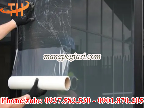 Màng bảo vệ chống trầy cửa kính