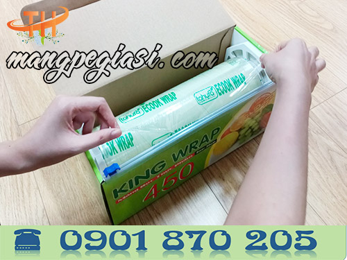 Màng bọc thực phẩm có dao cắt tiện thao tác