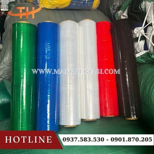Màng chít PE quấn hàng pallet Màng chít PE quấn hàng pallet