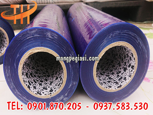 Màng bảo vệ chống trầy có độ bám dính vừa phải, không để lại vết keo trên bề mặt sản phẩm