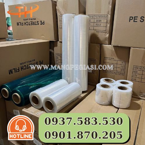 Màng co PE quấn hàng pallet Màng co PE quấn hàng pallet