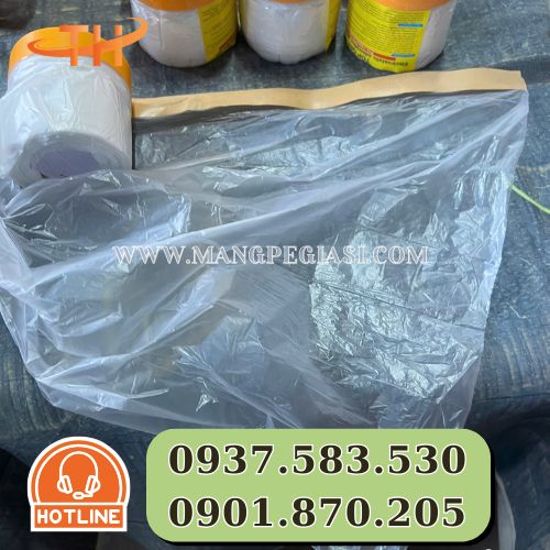 Màng ni lông che sơn dán mọi bề mặt Màng ni lông che sơn dán mọi bề mặt