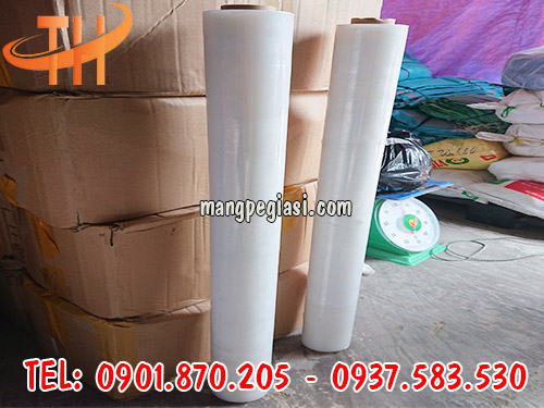 Màng pe 1m giúp bảo quản và cố định hàng hóa tốt hơn