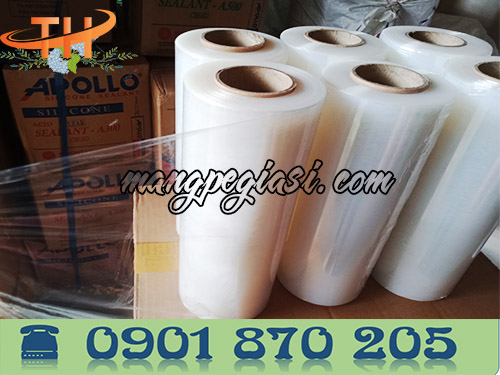 Cuộn màng pe 25cm * 2kg6 * lõi 200gr