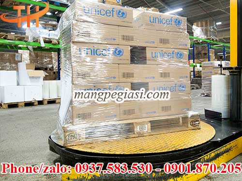 Màng pe quấn pallet