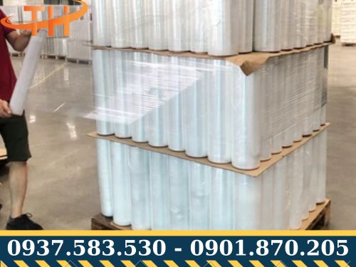 Màng pe giúp bảo vệ hàng hóa an toàn