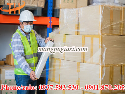 Màng pe bọc hàng