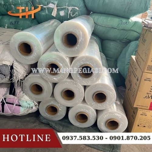 Màng PE cuộn lón dùng cho quấn máy Màng PE cuộn lón dùng cho quấn máy