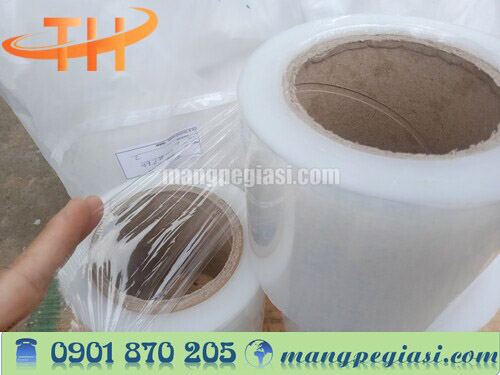 Màng PE có tính năng dai, không rách khi kéo giãn