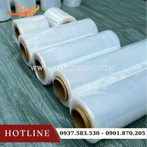 Màng PE quấn hàng tránh bụi bẩn trầy xước Màng PE quấn hàng tránh bụi bẩn trầy xước