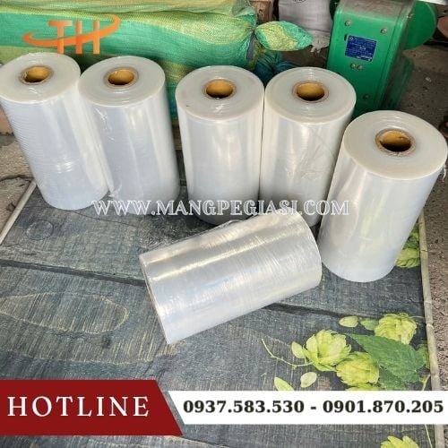 Màng PE trong suốt quấn hàng xuất khẩu Màng PE trong suốt quấn hàng xuất khẩu