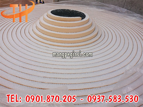 Xốp cách nhiệt có keo bền bì với thời gian