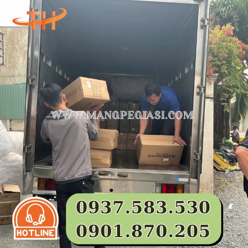 Vận chuyển màng PE đến tận nơi cho khách TPHCM Vận chuyển màng PE đến tận nơi cho khách TPHCM