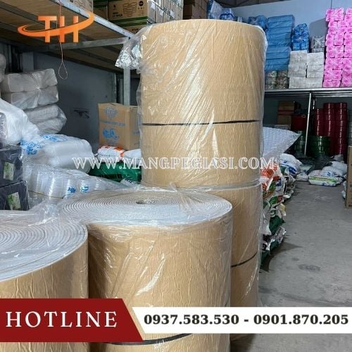 Xốp cách nhiệt tráng bạc chống nóng, chống ẩm mốc Xốp cách nhiệt tráng bạc chống nóng, chống ẩm mốc