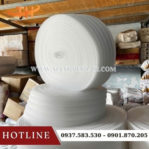 Xốp foam quấn hàng chống trầy xước Xốp foam quấn hàng chống trầy xước