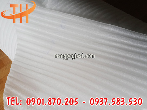 Xốp foam trắng được cắt với kích thước theo yêu cầu của khách hàng