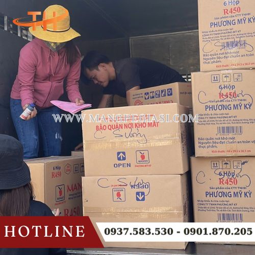 Xuất kho 10 thùng màng bọc thực phẩm cho quán ăn Xuất kho 10 thùng màng bọc thực phẩm cho quán ăn