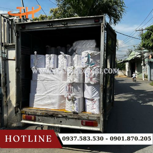 Xuất kho băng keo in logo, in chữ giá sỉ giao cho khách Xuất kho băng keo in logo, in chữ giá sỉ giao cho khách