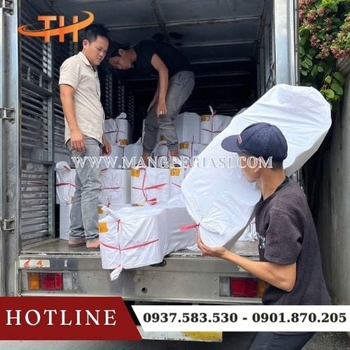 Xuất kho băng keo văn phòng phẩm giao sỉ tận nơi cho khách Xuất kho băng keo văn phòng phẩm giao sỉ tận nơi cho khách