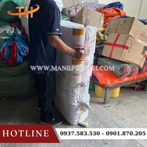 Xuất kho giao sỉ băng keo mỗi ngày tại kho Thu Hồng Xuất kho giao sỉ băng keo mỗi ngày tại kho Thu Hồng