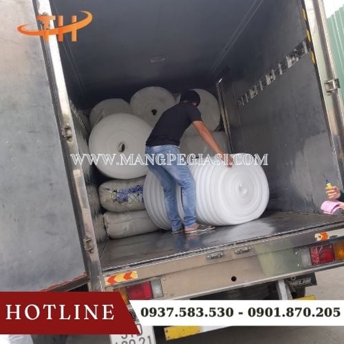 Xuất kho giao sỉ mút xốp PE Foam mỗi ngày tại Thu Hồng Xuất kho giao sỉ mút xốp PE Foam mỗi ngày tại Thu Hồng