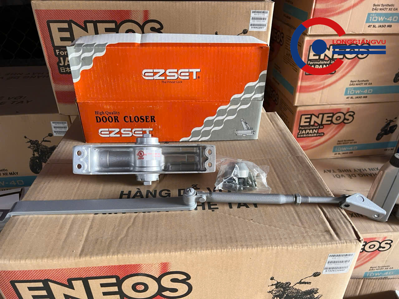 Tay đẩy hơi cao cấp chính hãng EZSET DC82 (25-45KG) Tay đẩy hơi cao cấp chính hãng EZSET DC82 (25-45KG)