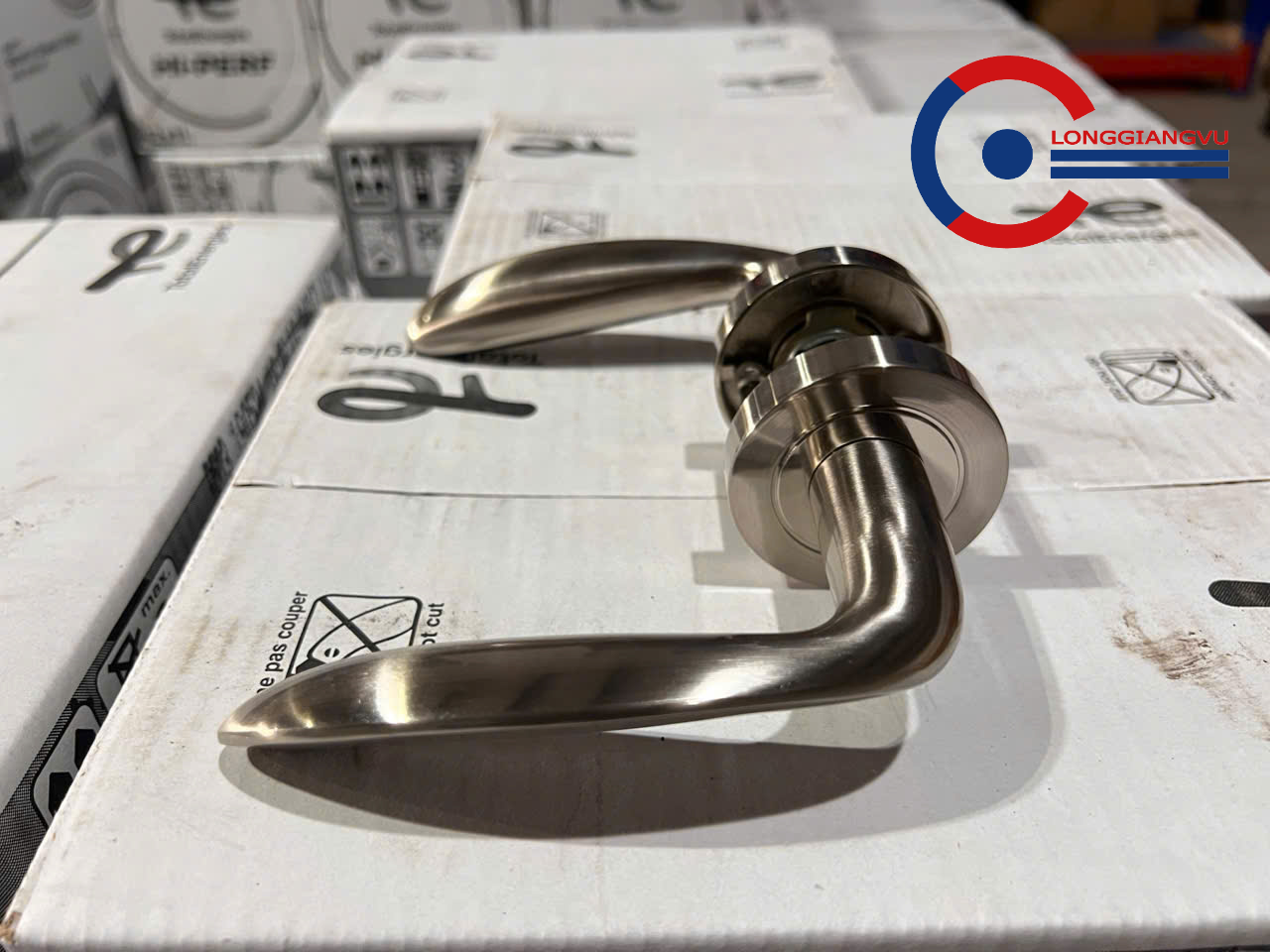 Khóa cửa tay gạt thông phòng EZSET MSF416 Khóa cửa tay gạt thông phòng EZSET MSF416