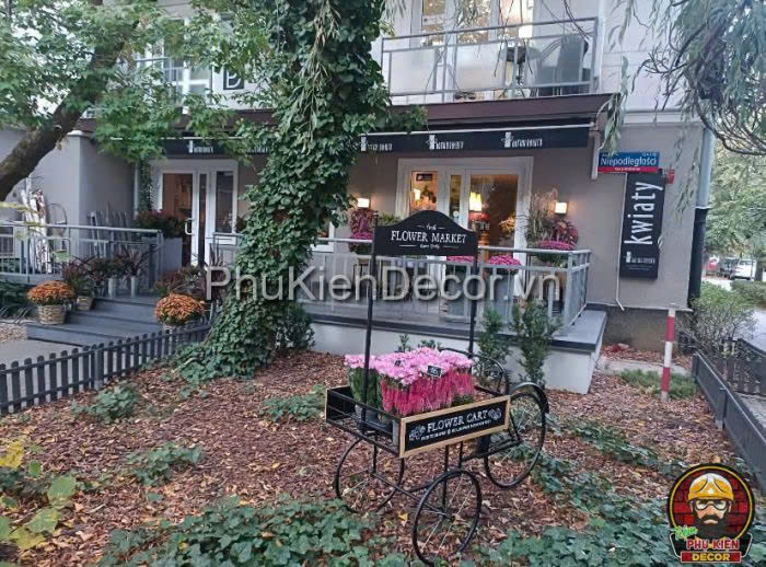 Không gian xanh ngoài trời đẹp mắt với đồ decor trang trí độc đáo Không gian xanh ngoài trời đẹp mắt với đồ decor trang trí độc đáo