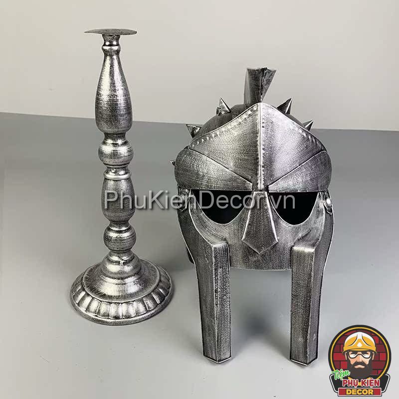 Mô Hình Mũ Chiến Binh Tạo Điểm Nhấn Ấn Tượng Cho Không Gian  Mô Hình Mũ Chiến Binh Tạo Điểm Nhấn Ấn Tượng Cho Không Gian