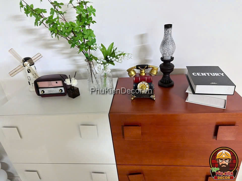 Điện Thoại Cổ Điển Trang Trí Tái Hiện Lại Những Năm 80-90 Mang Nét Hoài Niệm Xưa Cũ Điện Thoại Cổ Điển Trang Trí Tái Hiện Lại Những Năm 80-90 Mang Nét Hoài Niệm Xưa Cũ