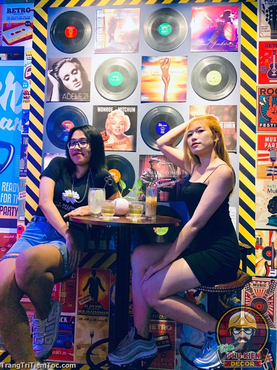 Những background sống ảo "không đụng hàng" với đồ decor cá tính Những background sống ảo "không đụng hàng" với đồ decor cá tính