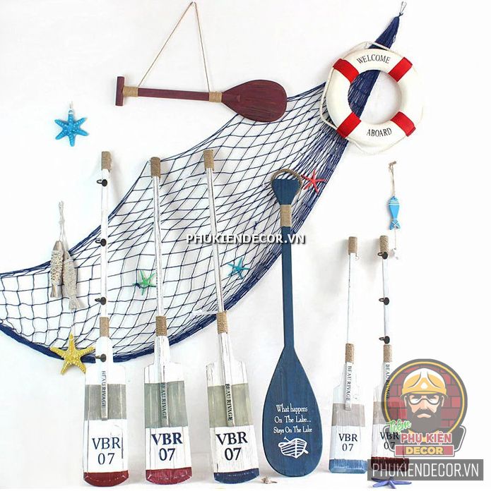 Một góc trang trí Chủ đề Biển sử dụng Lưới và Mái tay chèo, đậm chất Địa Trung Hải Một góc trang trí Chủ đề Biển sử dụng Lưới và Mái tay chèo, đậm chất Địa Trung Hải