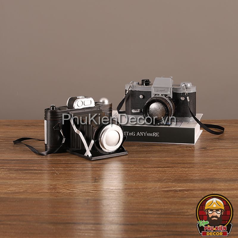 Máy ảnh cổ điển decor cho không gian tiệc cưới hay buổi chụp hình mang đậm dấu ấn cổ điển Máy ảnh cổ điển decor cho không gian tiệc cưới hay buổi chụp hình mang đậm dấu ấn cổ điển